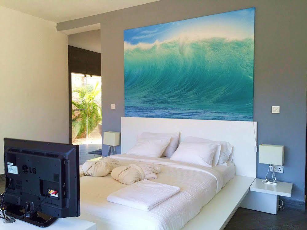 Diani Hostel Диани Бийч Екстериор снимка