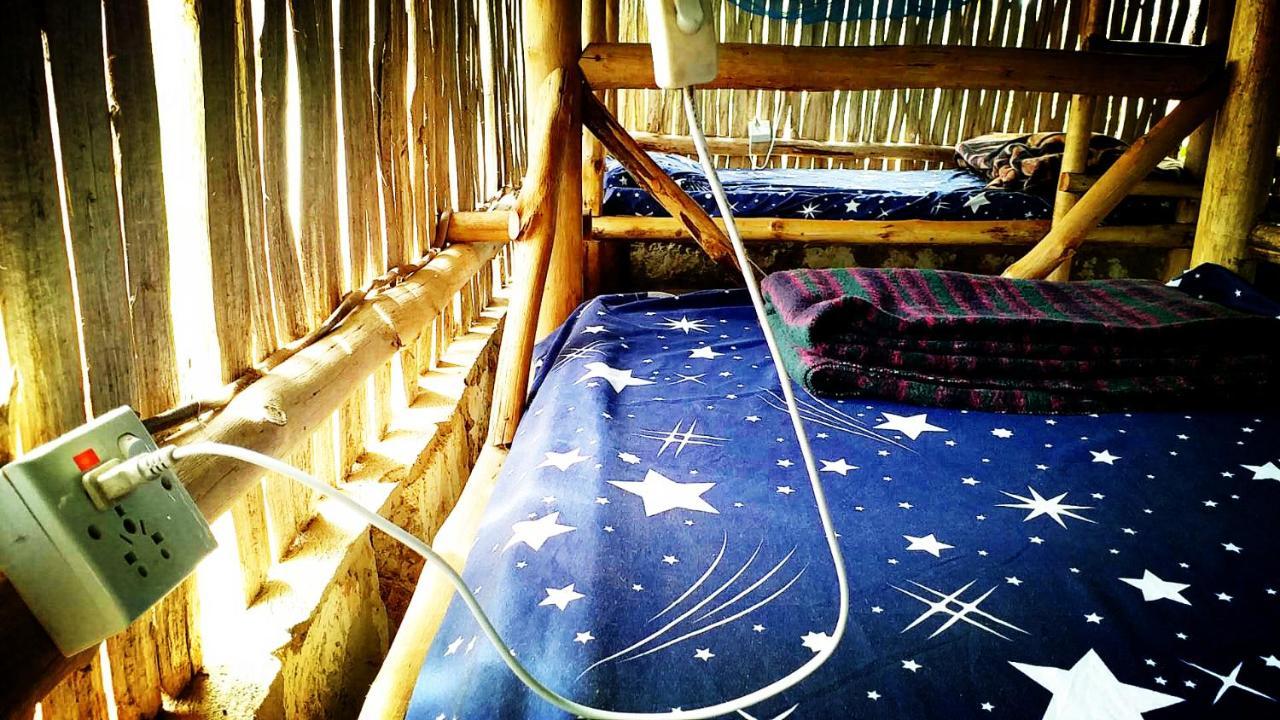 Diani Hostel Диани Бийч Екстериор снимка